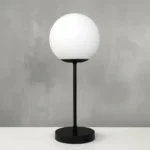 Lampara Portátil Mesa De Luz Aluminio Pantalla Globo Vidrio Negro Blanco - Imagen 3