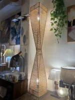 Lampara Pie Fibra Natural Artesanal Torneada Doble Luz 150cm - Imagen 3