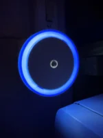 Luz Led Nocturna Enchufable Sensor Noche Azul - Imagen 2