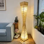 Lampara Pie Fibra Natural Artesanal Torneada Doble Luz 150cm - Imagen 2