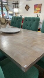 Juego De Comedor Rectangular 6 Sillas Capitoneado Con Tachas - Imagen 6