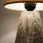 Lámpara Veladora De Mesa Cerámica Beige Con Pantalla Tela Moderna - Imagen 4