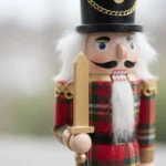 Adorno Navideño Soldados Cascanueces De Madera 30cm Navidad Modelo 1 - Imagen 4