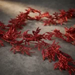 Guirnalda Navideña De Hojas Rojo Con Brillo 170cm - Imagen 4
