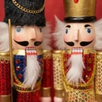 Pack De 2 Cascanueces Adorno Navideño En Madera 38cm Navidad Modelo 1 - Imagen 3
